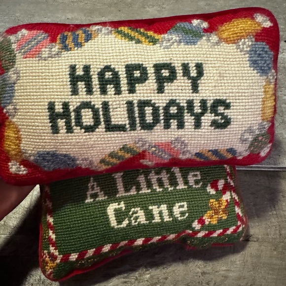 Lot of 2 Christmas Needlepoint Holiday Christmas Pillows ~ Small Wool - Picture 5 of 13